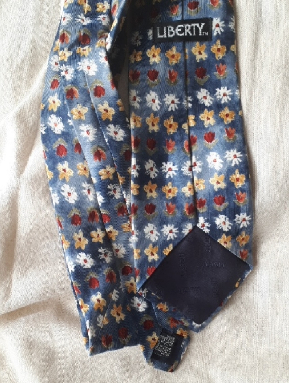 Liberty Blue Floral Pattern Silk Tie